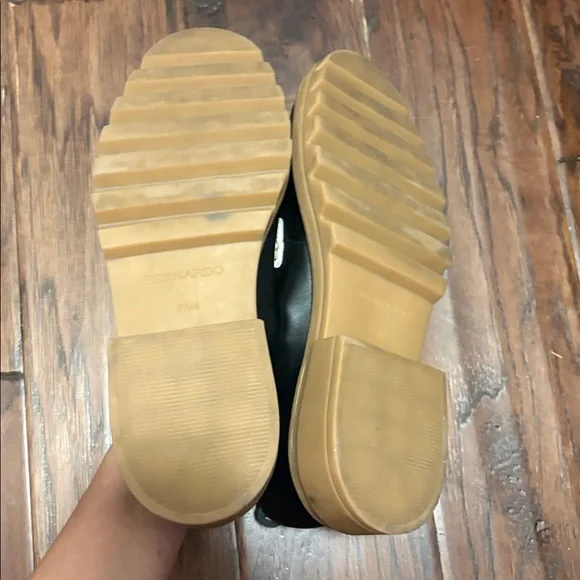 Bernardo Chandler Lug Sole Loafer in Luggage Multi Antique Calf SZ 9.5 EUC - Picture 7 of 7